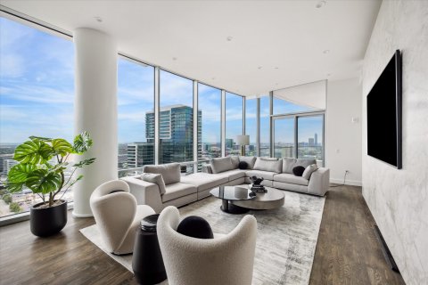 2727 Kirby Drive, #27J